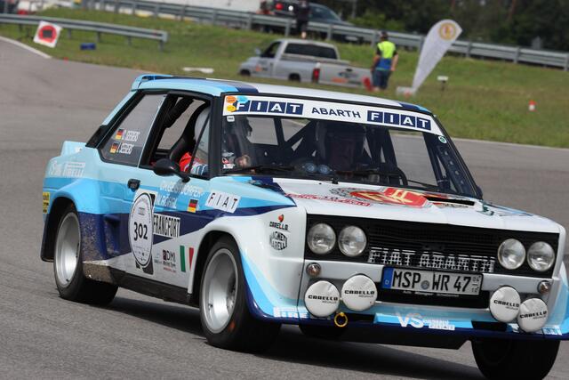 Siegerauto von Röhrl / Geistdörfer bei der Rallye Monte Carlo 1980, gefahren von Jörg und Cornelia Seegers | Foto: moto - foto ( Reuschel )