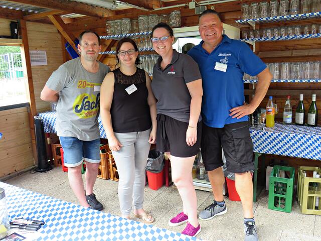 Alle halfen mit | Foto: Brigitte Melder