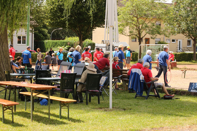 Bezirksliga-Süd in Bornheim | Foto: Paul Lagall, Anette Schangai