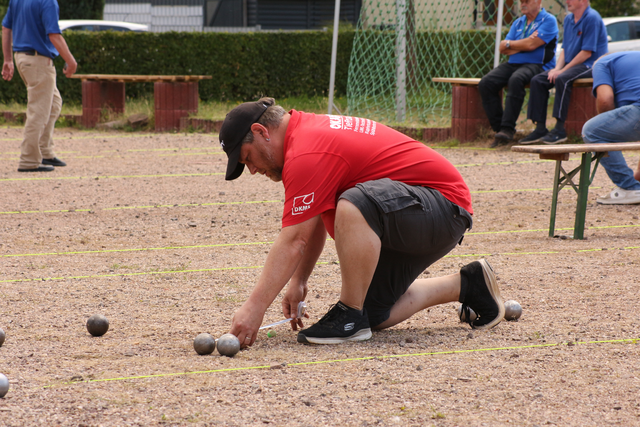 Bezirksliga-Süd in Bornheim | Foto: Paul Lagall, Anette Schangai
