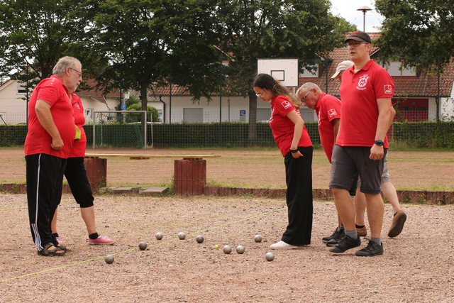 Bezirksliga-Süd in Bornheim | Foto: Paul Lagall, Anette Schangai