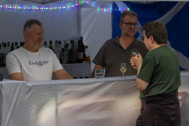 An der Bar | Foto: Johann-Peter Melder