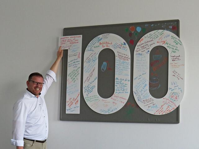 Christian Schreider und die 100-jährige Firma | Foto: Brigitte Melder