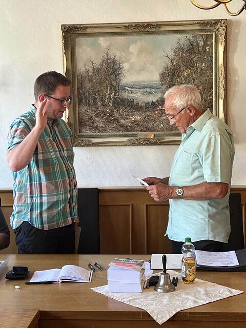 Ernennung Beig. Michael Rößel durch Stadt-OB Ralf Beisiegel  | Foto: Arno Mohr  