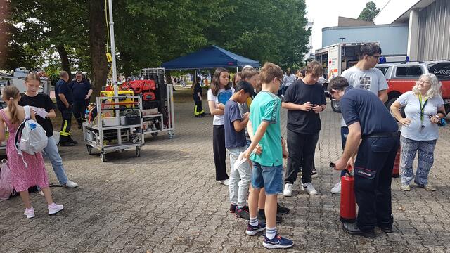 In Philippsburg stellten sich die Hilfsorganisationen vor | Foto: Urheber: W. Schmidhuber