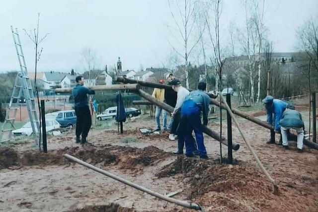 Die gemeinsamen Arbeitseinsätze schweißten die Vereinsgründer und -Mitglieder zusammen. | Foto: KKJ Siegelbach