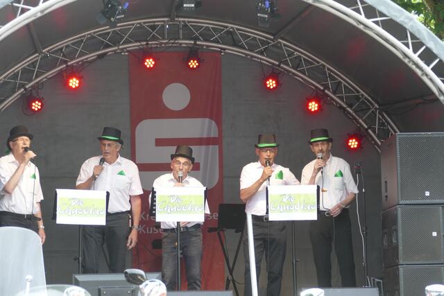 Die fünf Cusellas bei ihrem Vortrag | Foto: Horst Cloß