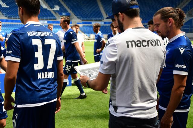 Anweisungen werden gegeben | Foto: abseits-ka/Anderer