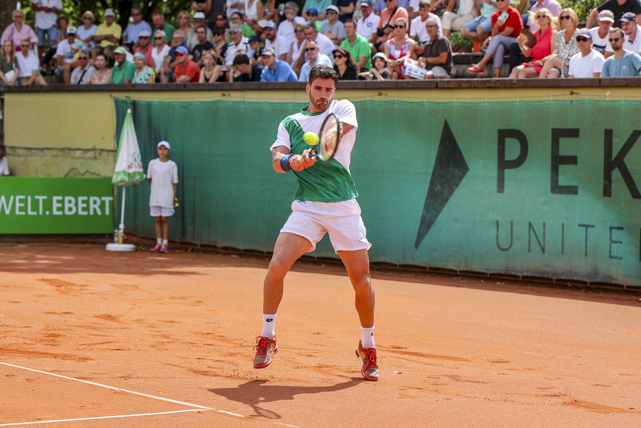 Tennis action at the Neckarplatt venue.