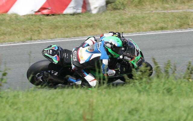 Luca Grünwald auf der BMW | Foto: Stefan Schlegel