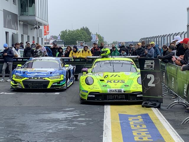 Audi gewann vor dem Grello-Porsche | Foto: Michael Sonnick