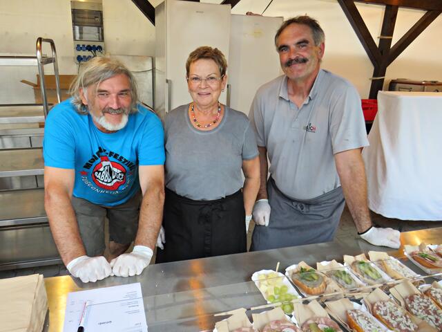 Sorgten für das leibliche Wohl: Weingut Ehrlich | Foto: Brigitte Melder