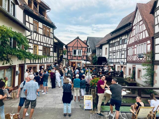 Gut besuchte „kleine Stadtmusik“  | Foto: Graf