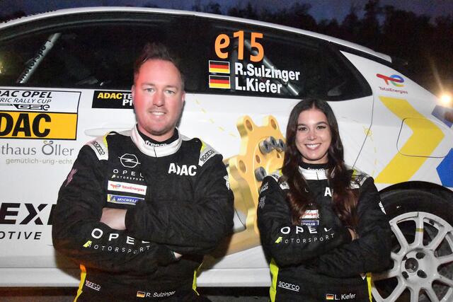 Raffael Sulzinger und Lisa Kiefer | Foto: Thorsten Horn