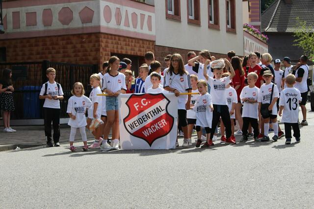 Auch die Weidenthaler Jugend beteiligt sich am Kerweumzug am Sonntag. | Foto: Eva Bender