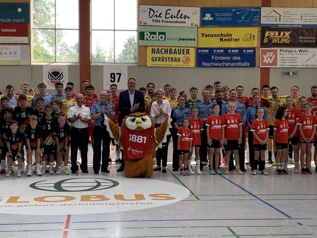 Das Handball-Benefizspiel Eulen Ludwigshafen gegen die Rhein-Neckar Löwen | Foto: Michael Sonnick