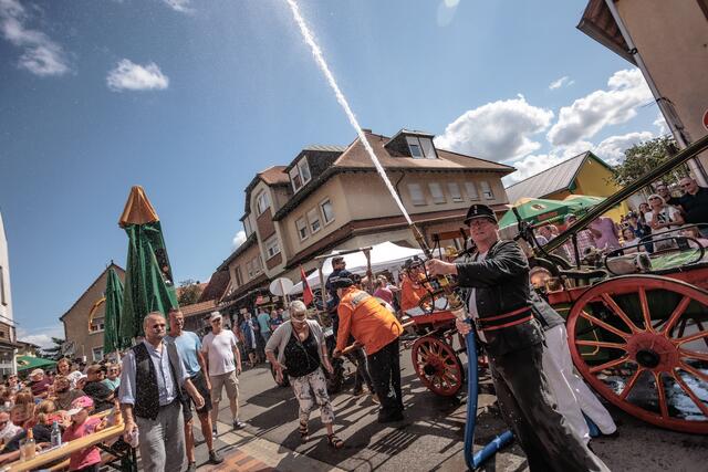 1.250 Jahre Bellheim - der Festumzug ein unvergessliches Erlebnis von dem der Ort noch lange sprechen wird | Foto: Paul Needham