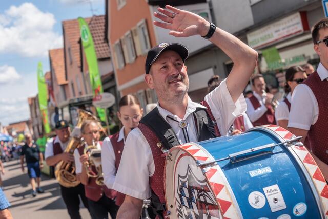 1.250 Jahre Bellheim - der Festumzug ein unvergessliches Erlebnis von dem der Ort noch lange sprechen wird | Foto: Paul Needham