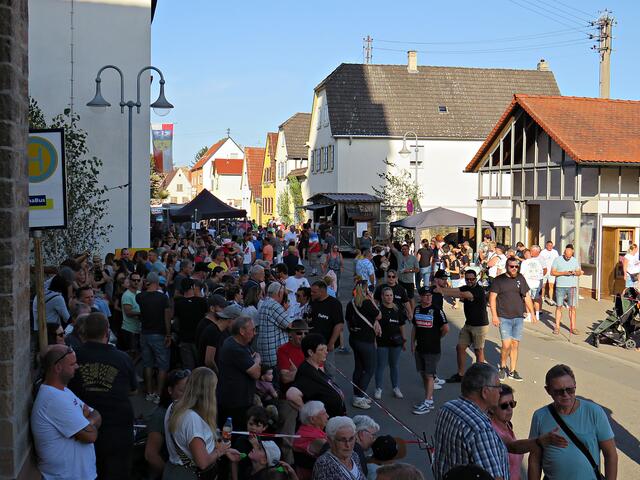 Brechend voll ringsum | Foto: Brigitte Melder