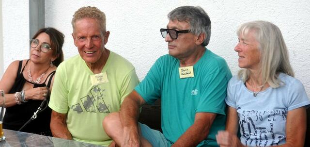 Didi Thurau mit seiner Begleiterin, Kunibert Bock und Ute Enzenauer   | Foto: Roger Klenk