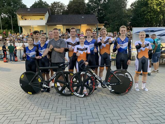 Teamfoto | Foto: Michael Sonnick