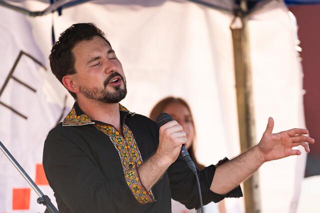 Serghii Ivanchyk begeisterte auf dem Mannheimer Marktplatz. | Foto: Christian Gaier