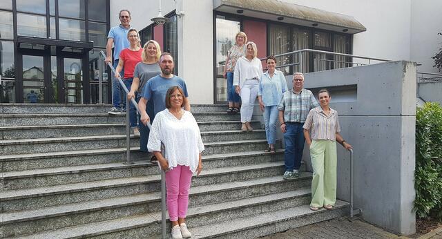 Die Theaterspieler freuen sich | Foto: Urheber: W. Schmidhuber