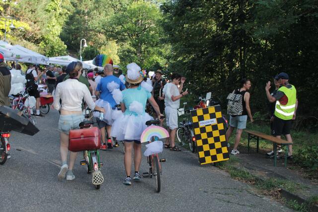 und von hinten  | Foto: Michael Sonnick