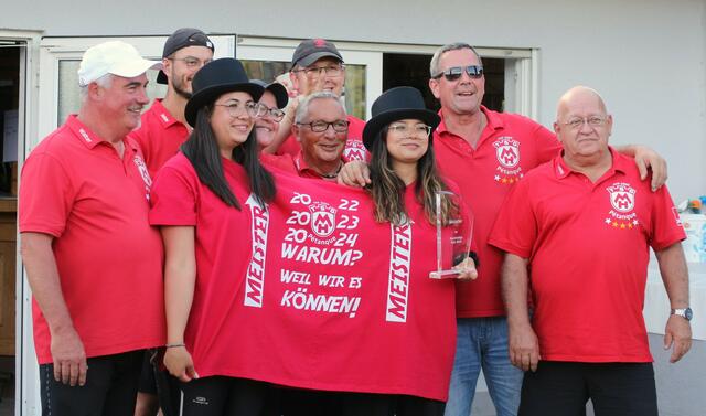 Stolz wie Bolle... | Foto: Paul Lagall, Anette Schangai