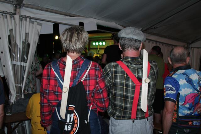 von hinten | Foto: Michael Sonnick