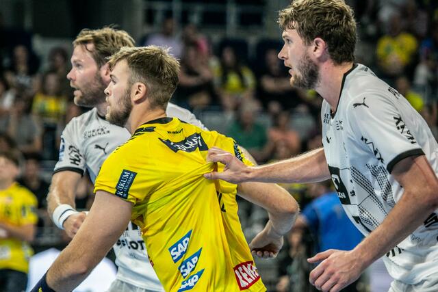 Steven Plucnar Jacobsen  Materialtest  | Foto: Wolfgang Neuberth