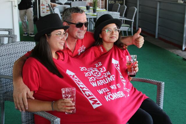 Hahn im Korb | Foto: Paul Lagall, Anette Schangai