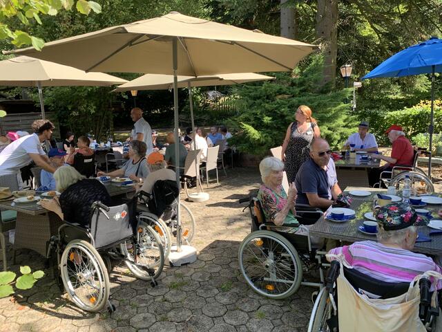 Kaffee und Kuchen für die Teilnehmenden | Foto: Lions Club Annweiler