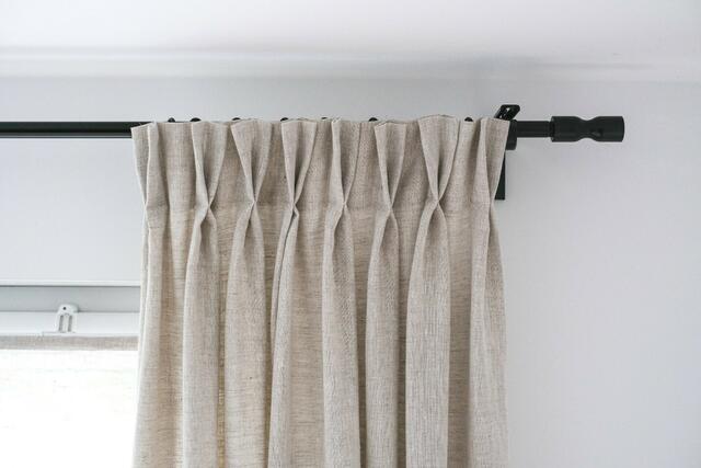 Leinen Vorhang mit 2 flämischen Falten | Foto: Varvara Home