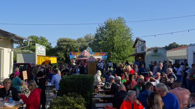 Kerwestimmung am Festplatz | Foto: bes