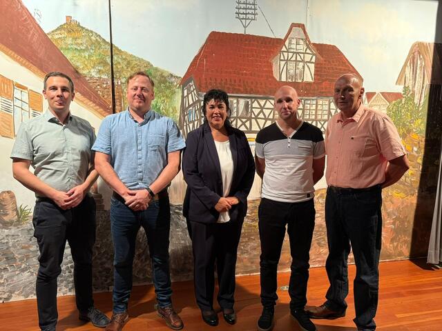 Neue Ortsführung: Verbandsbürgermeister Christian Burkhart, Beigeordneter André Erdle, Ortsbürgermeisterin Marina Fess, Beigeordneter Dr. Carsten Erdle, Erster Beigeordneter Thomas Munz (v.l.n.r.). | Foto: Ortsgemeinde Ramberg