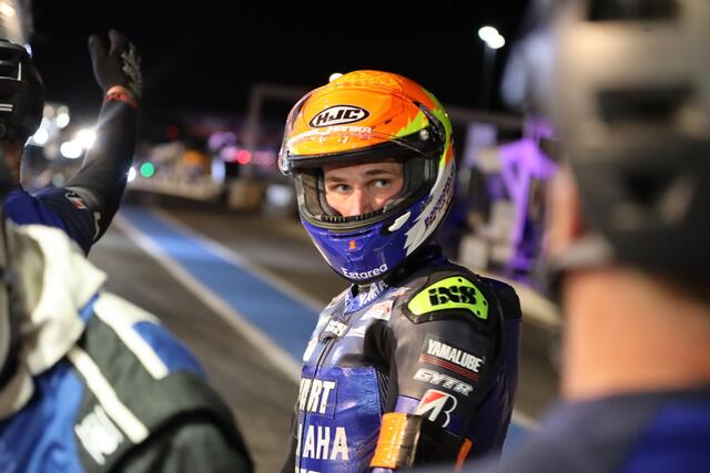 Karel Hanika wartet auf seinen Einsatz | Foto: moto-foto Reuschel