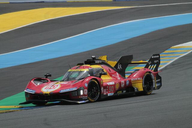 Antonio Fuoco (I), Miguel Molina (E) und Nicklas Nielsen (DK) im Ferrari 499P vom Ferrari AF Corse-Team siegten beim 24-Stunden-Rennen in Le Mans/Frankreich | Foto: Michael Sonnick