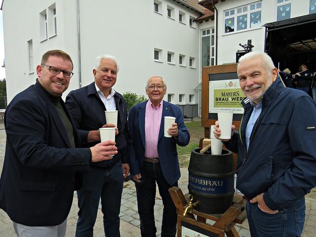 Prost auf die Kerwe | Foto: Brigitte Melder