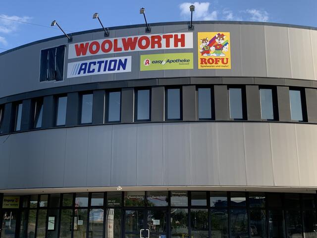 Neuigkeiten beim ehemaligen Real-Markt in Mutterstadt | Foto: Michael Sonnick