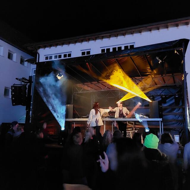 Ein Getränk für den durstigen DJ | Foto: Brigitte Melder