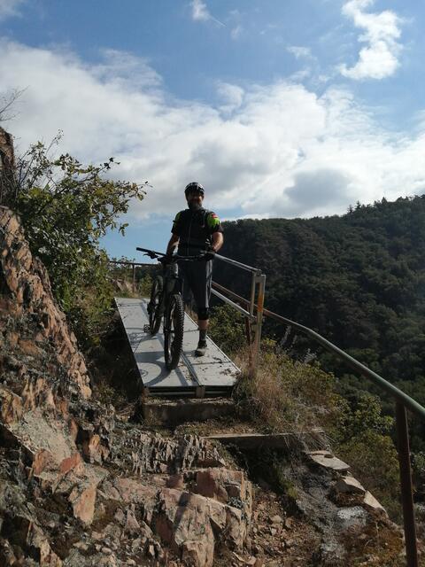 Die Alubrücke über dem Abgrund ;-) | Foto: ich