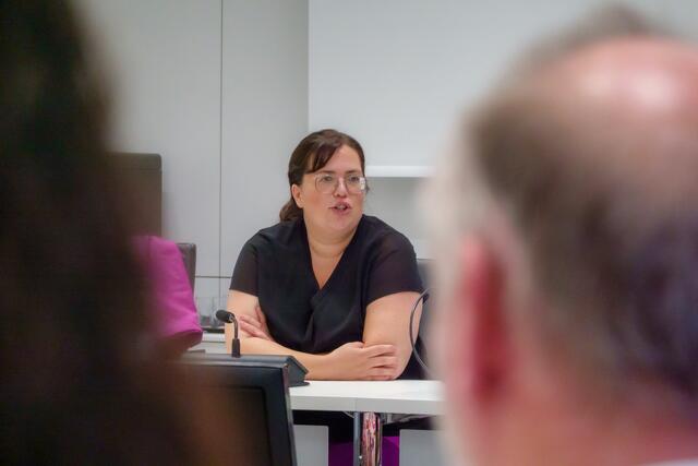 Jaqueline Rauschkolb (MdL) beantwortet Fragen der Digitalbotschafterinnen und -Botschafter des Donnersbergkreises | Foto: Hans Joachim Herweck