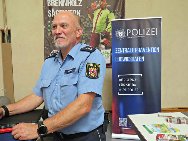 Hielt Vortrag und war am Stand präsent, Herr Barra | Foto: Brigitte Melder