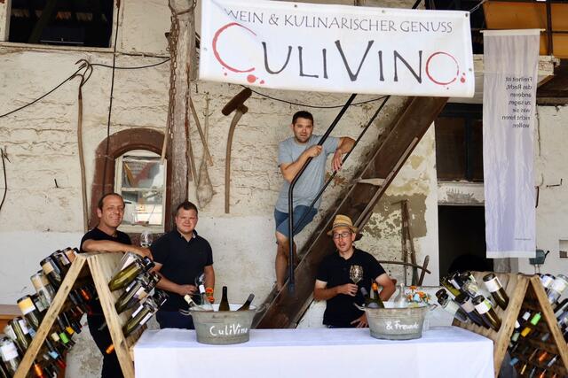 Die CuliVino Winzer in Ihrem Hof | Foto: Jörg Kaufmann