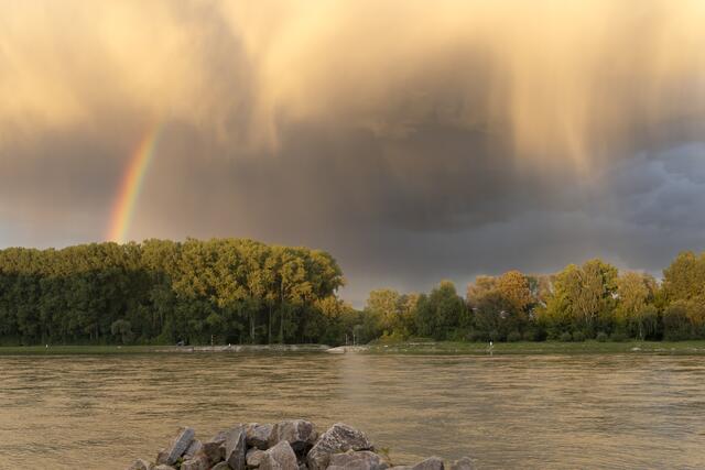 30 Gewitterzelle über Baden-Württemberg am Rhein bei Sondernheim | Foto: Ulrich Bügel