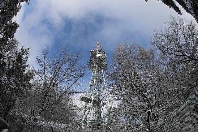 18 Sendemast Kalmit aufgenommen vmit einer Canon 1DX MK2 + Canon Fisheye Objektiv
 | Foto: Hans-Günter Bürklin