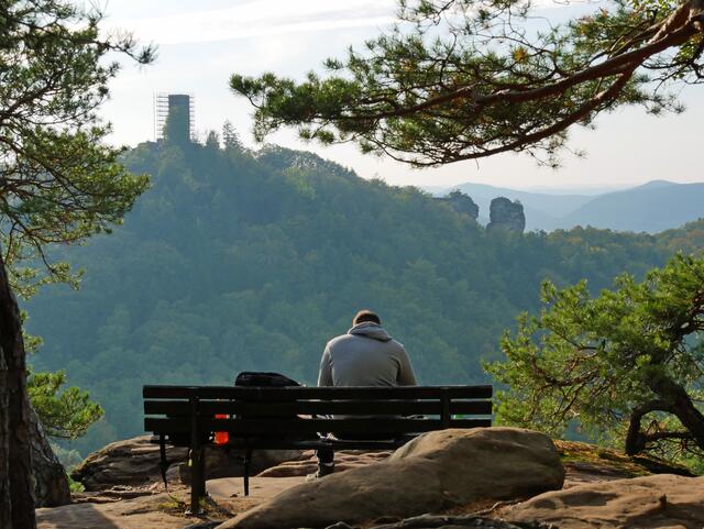 20 Auf dem Slevogtfelsen, gegenüber die Münz | Foto: Hanne Wolff