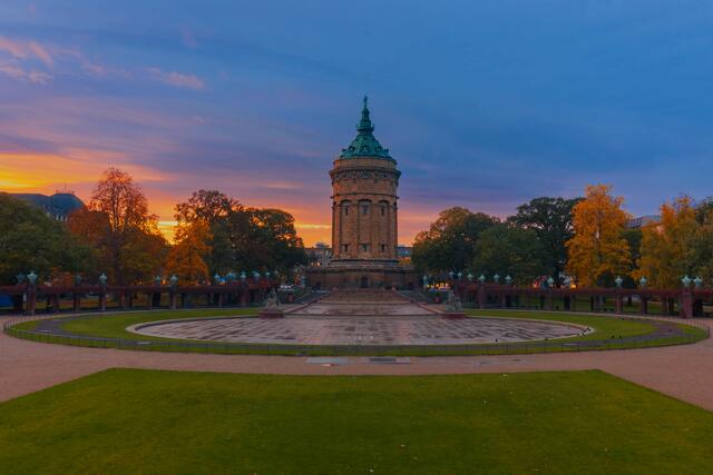 34 Wasserturm in schönen Herbsttöne | Foto: Thorsten Hetterich