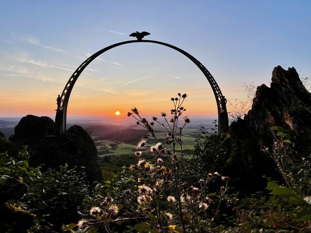 19 Sonnenaufgang am Adlerbogen
am 27. August 2024 | Foto: Günter Herrmann